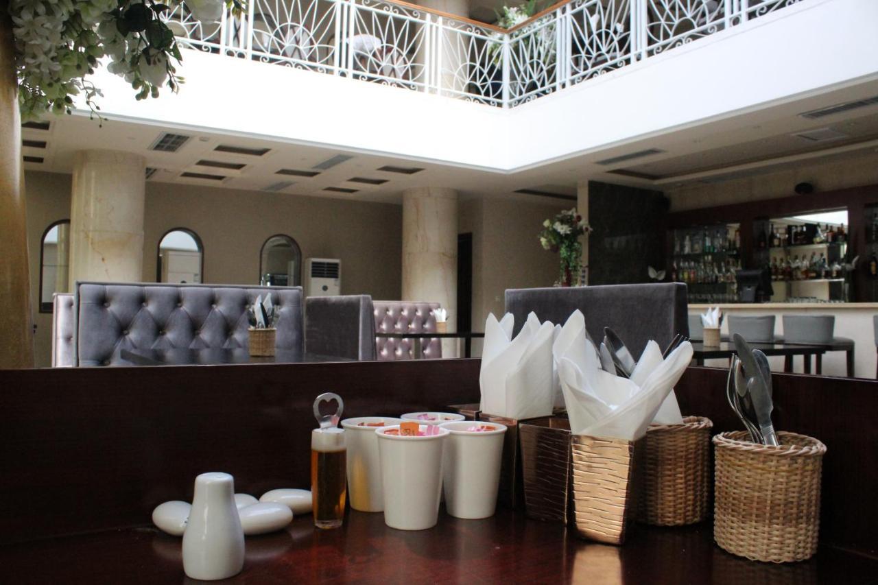Hotel Amaritsah برازافيل المظهر الخارجي الصورة